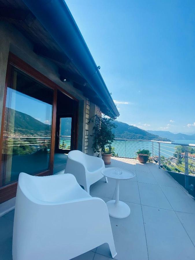 Vela Di Soleville Camere Con E Senza Vista Lago Con Ristorante & Pizzeria Sale Marasino Exterior photo